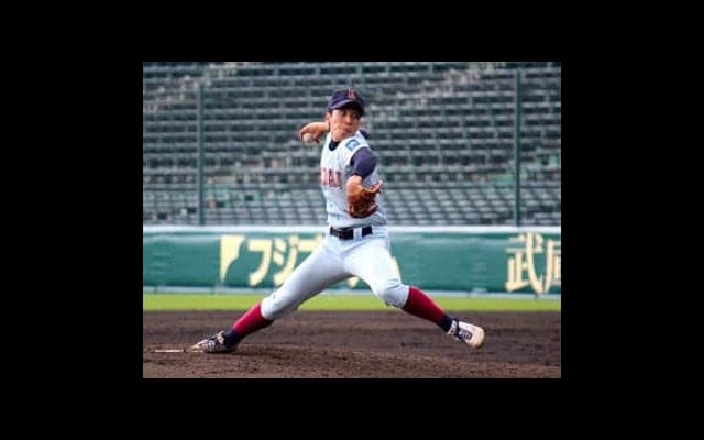 近畿大の村西はサイドハンドで152キロ。快速球の秘密は左足にあり