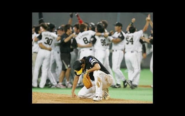 斉藤和巳が燃え尽きた試合。絶望へと繋がる稲葉篤紀に投じたあの一球