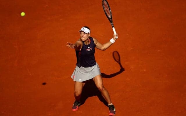 オープニングマッチから波乱。第5シードのケルバーが18歳初出場の選手に力負け[全仏オープン]