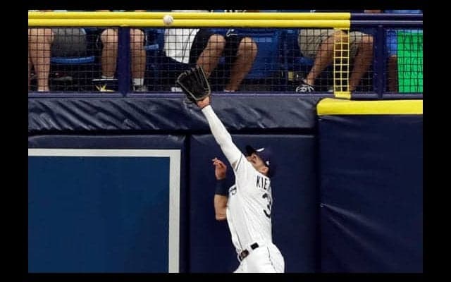 【MLB】「シューズのロゴになる」　レイズ外野手の“ジョーダンキャッチ”が米で話題に