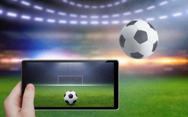 サッカー代表戦で100席限定！ゲーム要素も交えた新たな観戦体験