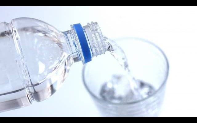 1日に摂取する水の適量は何リットル？
