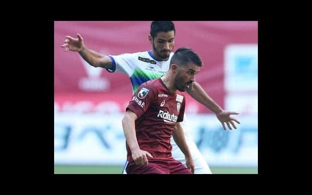 イニエスタとは阿吽の呼吸。「全力疾走をしない」ビジャのすごさ