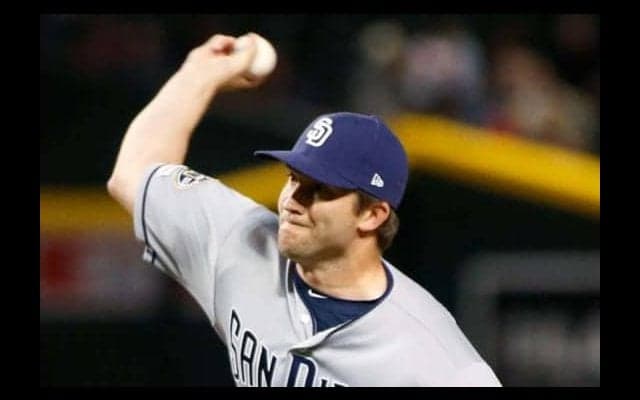 【MLB】パドレス右腕の“ノールック美守”に米興奮「なんというプレーだ」「マジかよ」