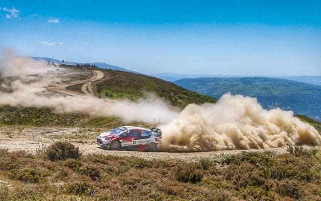 WRCポルトガル：トラブルを乗り越えタナックが首位堅持、好調ミークは総合2位に浮上