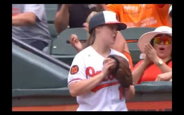 【MLB】オリオールズのボールガールがドラフト候補に？　オ軍GM「計画を再検討」