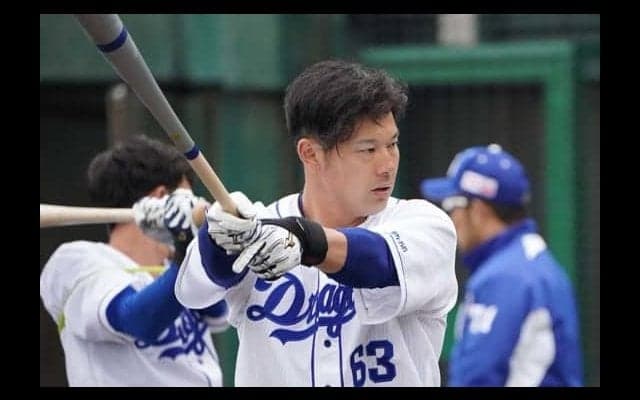 中日堂上、代打で今季2本目の満塁弾！　鷹バンデンハークは6回1死まで完全投球も…