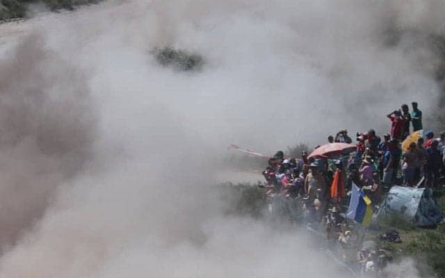 ボンネット開いたぐらいじゃ動じない ニャオキ＆タクトのホゲホゲWRC＠ポルトガル日記その3