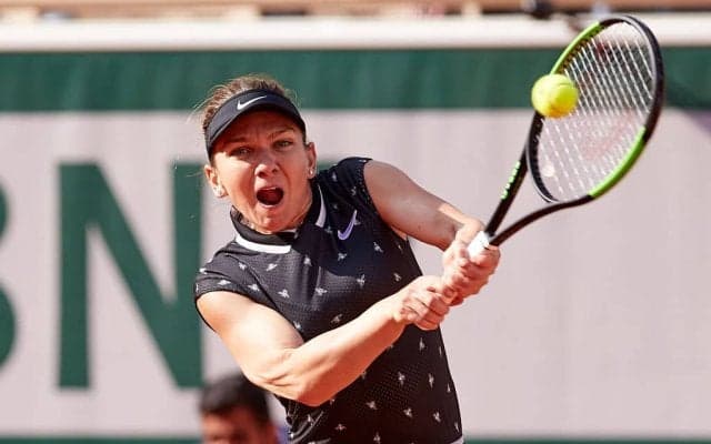 前年優勝のハレプが17歳新星にストレートでまさかの敗退。連覇の夢散る[全仏オープン]