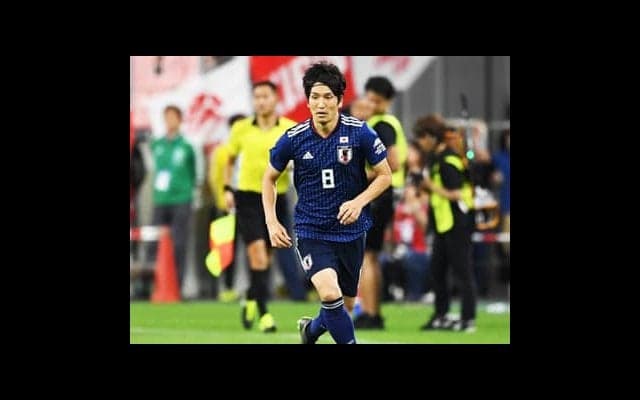 「森保式３バック」が機能するカギは「ミシャ式」を知る原口元気だ