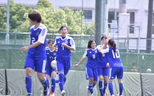 【サッカー部女子】　得点も終盤に失点し、聖泉大に１－２で敗北
