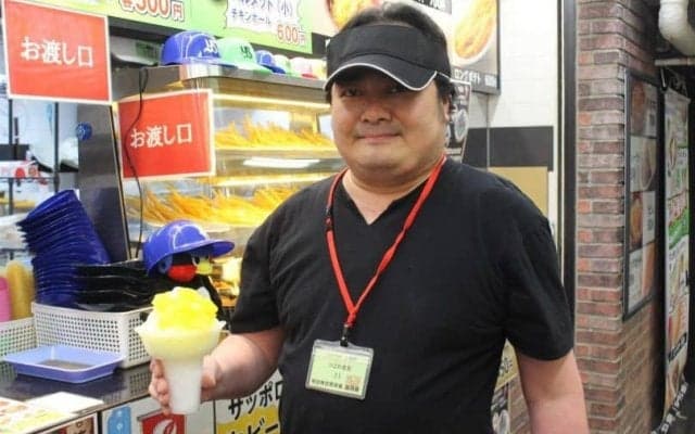 明治神宮野球場、期待の新人「つばめ食堂」はパイン氷で主力を目指す【Ballpark Trip vol.6】