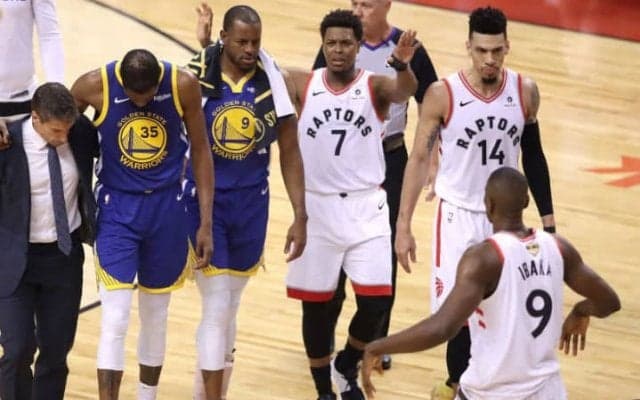 デュラント負傷後にファンをたしなめたラウリー「選手全員が兄弟のような関係」