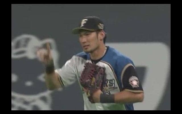 日ハム大田、巨人坂本勇脱帽の“恩返しキャッチ”！　地元ファンどよめき
