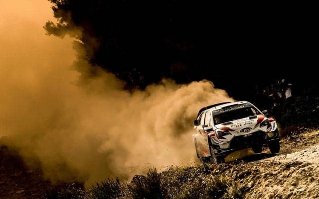 WRCイタリア：デイ2、不利な出走順を乗り越えタナックが総合3位。ミークは総合6位につける