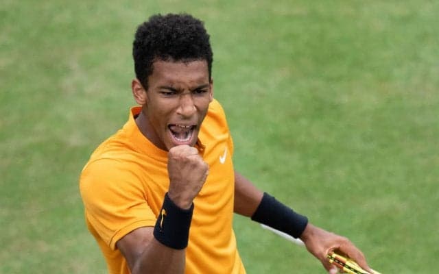 オジェ アリアシムがエース30本量産でベスト4進出。元世界1位ヒューイット以来の年少記録も達成[ATP250 シュツットガルト]