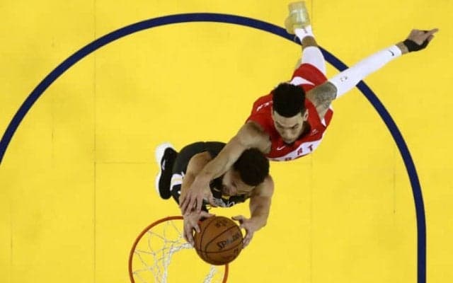 トンプソンの負傷に繋がったダニー・グリーンのプレーをウォリアーズの選手が擁護