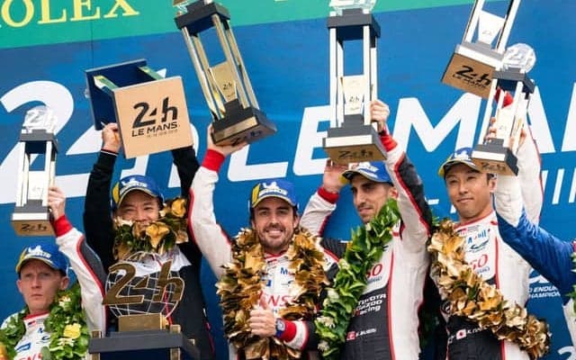 【ルマン24時間】トヨタ“悲喜交々”の2年連続1-2…中嶋一貴組が連覇で王座も獲得、可夢偉組は残り1時間でまさかの首位陥落