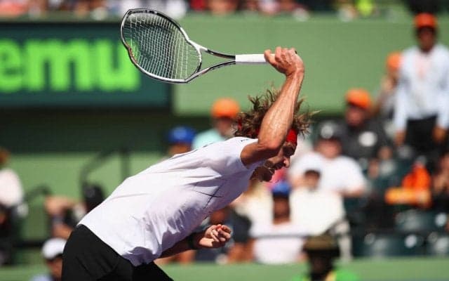 テニストップ選手たちの意図的なラケット破壊。世界3位ズベレフは「すっきりしたよ」