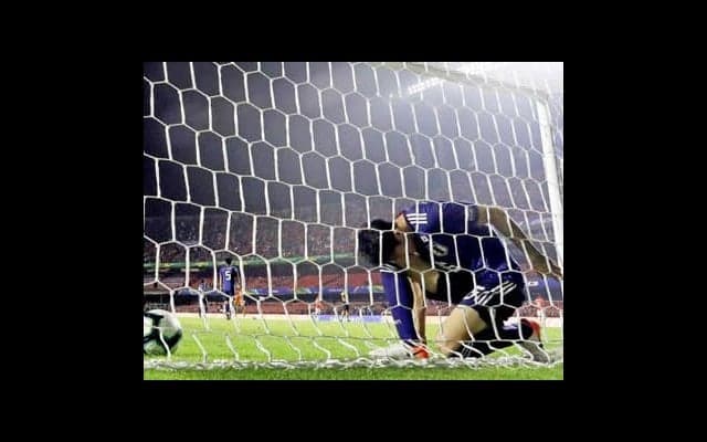 チリ戦４失点の冨安と植田の思い。「少しの差が、ここまで開くのか」