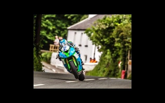 君はマン島TTを知っているか。100年の歴史に挑む日本メーカーの軌跡