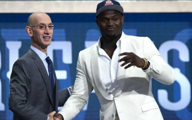 ドラフト全体1位指名に感涙のザイオン・ウィリアムソン「母に感謝している」