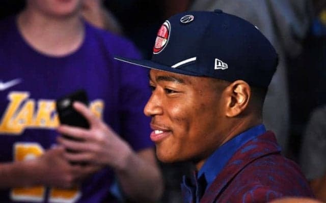 ウィザーズから1巡目9位指名を受けた八村塁、1年目の年俸は最大で4億7000万円！