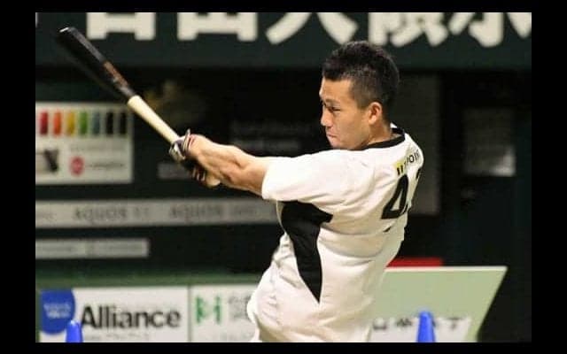 鷹・千賀が驚きのプロ初長打　左中間破る二塁打にベンチの工藤監督も笑顔