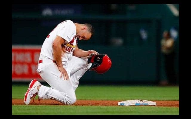一瞬の“よそ見”が命取り…代走に投手起用でまさかの結末　MLB公式「あまり見ない光景」
