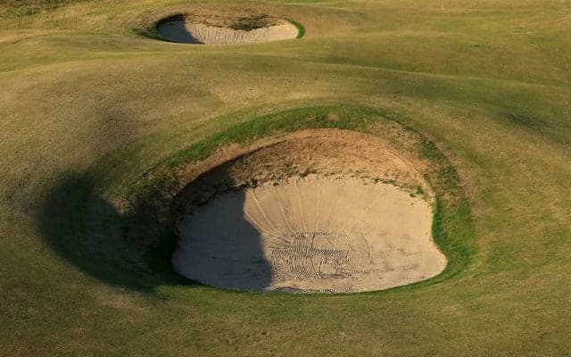 全英オープンのリンクスコースといえば“ポットバンカー”その語源とは