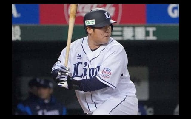 西武中村、歴代1位タイ230人斬り　同級生の阪神岩田から12号ソロ