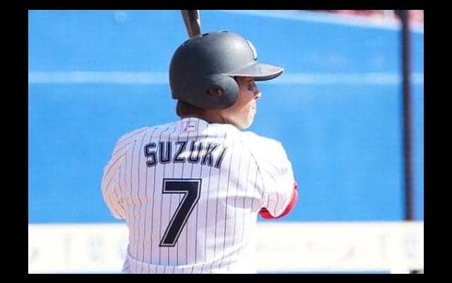 ロッテ2連勝、鈴木が2本塁打含む4安打4打点の大暴れ　ヤクルトは3連敗…