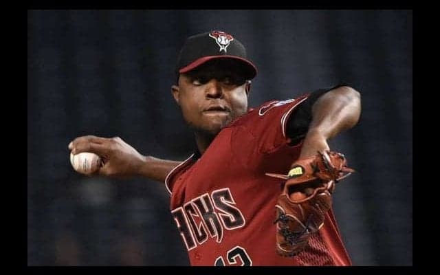 27日の公示　巨人が新助っ人デラロサを支配下選手登録