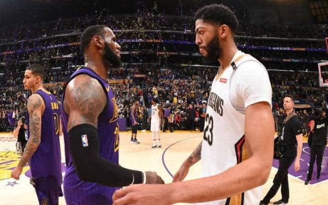 レブロン・ジェームズ、レイカーズに加入したアンソニー・デイビスに23番を譲渡