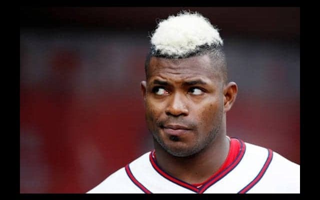 【MLB】まさかの“故意死球”にプイグが大激怒！　両軍入り乱れる乱闘劇に発展