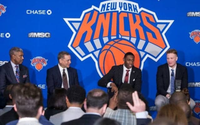 ライバルにデュラントとアービングを奪われたニックス、異例の声明を発表