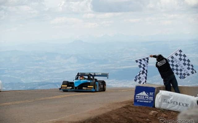 【パイクスピーク】ゴールは標高4300m、雲をめざした78台［フォトレポート］