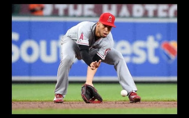 【MLB】「リーグ最高のショート」エ軍シモンズの超美技に米喝采　「ジーターを思い出す」