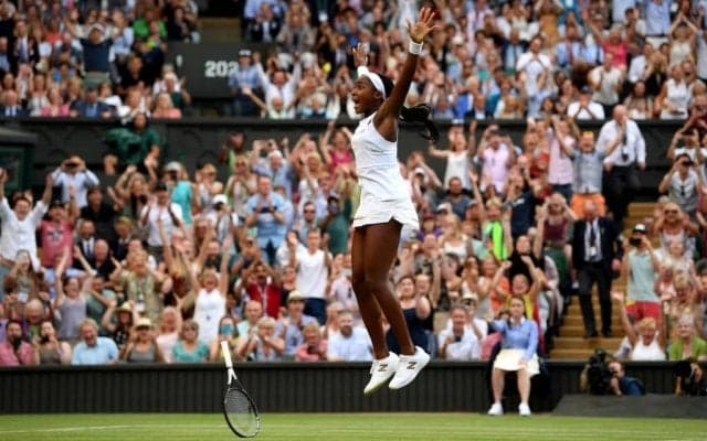 快進撃の止まらない15歳が初のベスト16進出。マッチポイントをしのいでの逆転勝利に「信じられない」[ウィンブルドン]