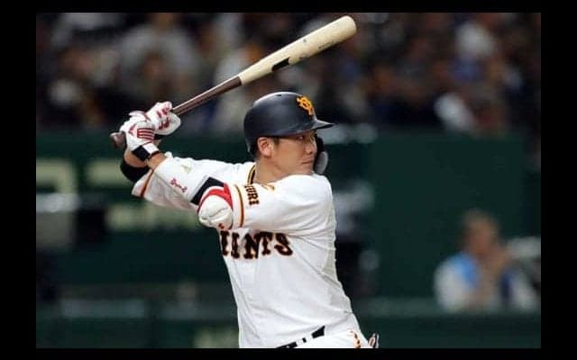 巨人坂本勇、先制の25号ソロ！　ソトの目の前で豪快弾、キング争いトップに並ぶ