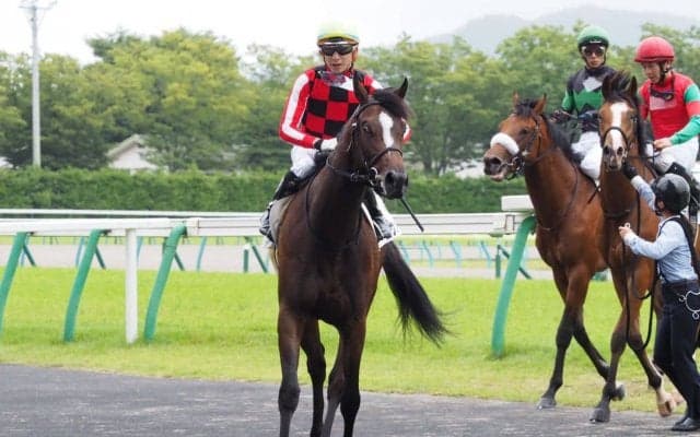 【新馬/福島5R】木幡育「2000mも大丈夫」エヴァーガーデンが快勝！