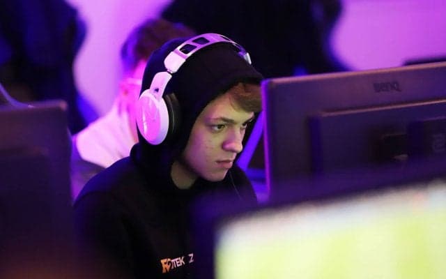 ＜FIFA19年間シリーズプレイオフ＞Xbox部門ハンブルグ大会2日目の結果 ベスト8進出選手が決定！