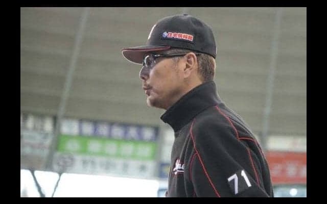 先発投手負傷に手薄な投手陣…　ロッテ吉井コーチが立てた「最高」の継投プラン