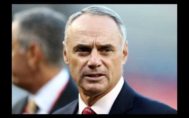 MLBコミッショナー、飛ぶボール説を否定「ひどい陰謀説だ」　飛ばない球に改良も？