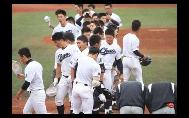 【高校野球】「髪を伸ばしたから負けた」は承知　丸刈り廃止“固定概念”を変える秋田中央の夏