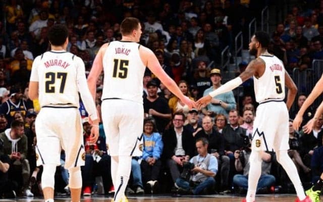 スター獲得競争に熱を上げるライバルをよそに、独自路線を突き進むナゲッツの戦略