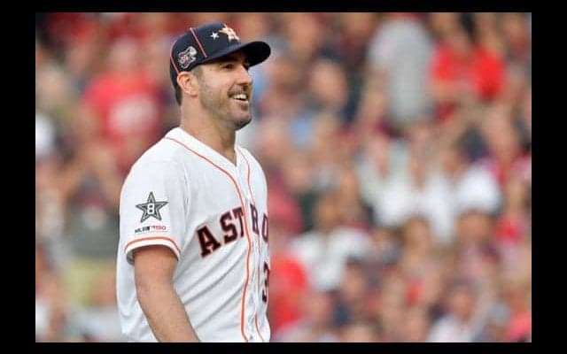 【MLB】バーランダー美人妻・アプトンの“豪華2ショット”に米歓喜　「キング＆クイーン」