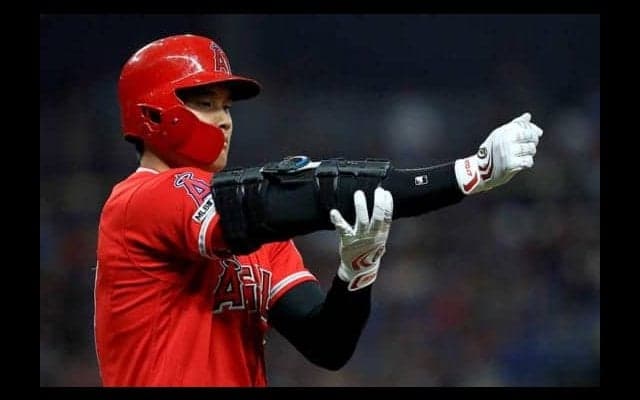【MLB】大谷翔平、第1打席で左前打＆自己最長タイ8戦連続安打！　急逝スカッグス「45」着用し快音