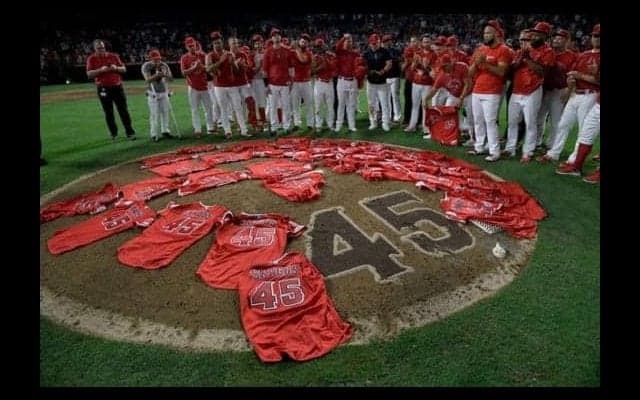 「こんな台本は書けない」　スカッグス追悼の継投ノーノーにMLB公式も感銘