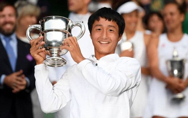 快挙Vの16歳望月が対戦してみたいのはジョコビッチ。「あのディフェンスを崩したい」[ウィンブルドン・ジュニア]